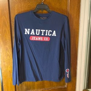 LONG SLEEVE NAUTICA SHIRT. WORN ONCE OR TWICE. 95%COTTON 5%ELASTANE